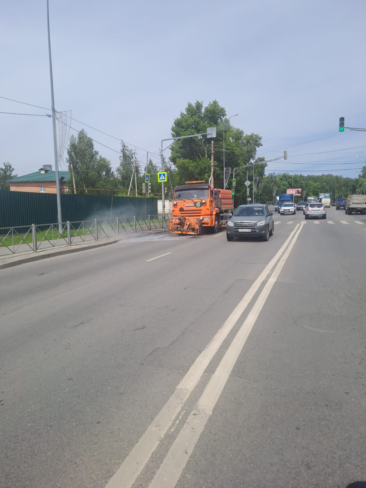 Мойка прилотковой части дорог по ул.Окружная, Б. Бугровка