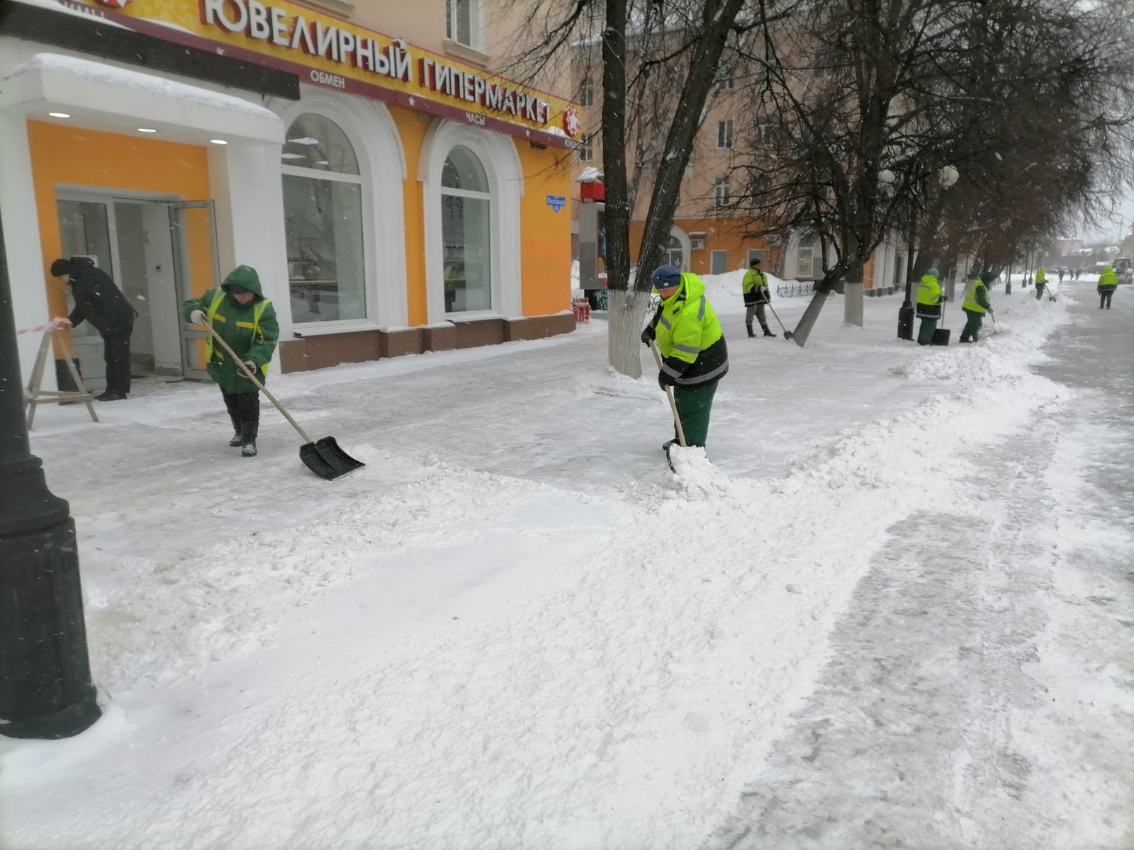 Очистка от снега ул. Московской