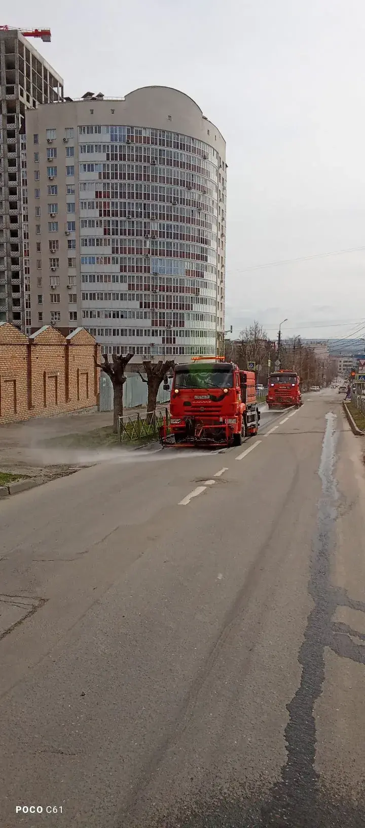 Мойка прилотковой части дороги по ул. Свердлова, Чкалова, Н. Тамбовская