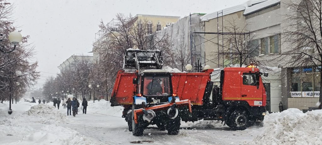 Очистка снега, погрузка и вывоз по ул. Московская