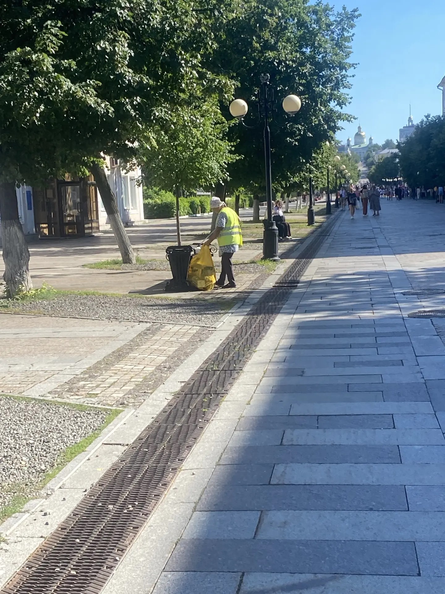 Уборка ул. Московской